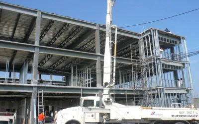 Cómo evitar retrasos en el montaje estructural industrial con apoyo de CYACSA